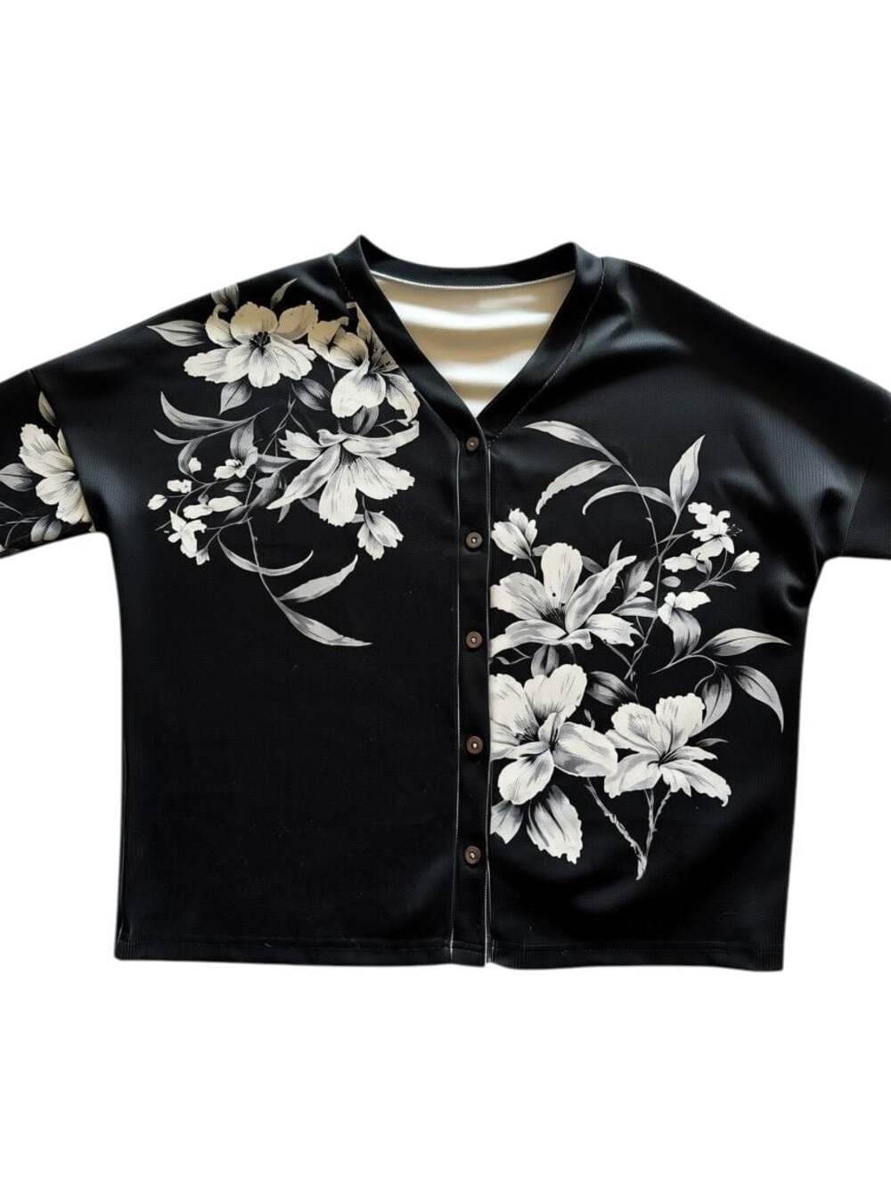 OUFISUN Women's Black and White Floral Print V-Neck Button-Down swearet Size XL